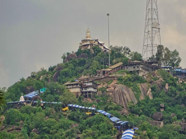 वाराणसी में होने वाली 'वन वर्ल्ड टीवी समिट' को लेकर तैयारी, आगरा के CMO ने टीबी रोग की दी जानकारी