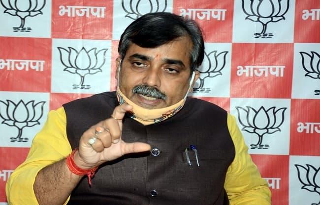 तेजस्वी यादव से भ्रष्टाचार का गुर सीखने आ रहे आदित्य ठाकरे, सियासी मुलाकात पर भाजपा का तंज