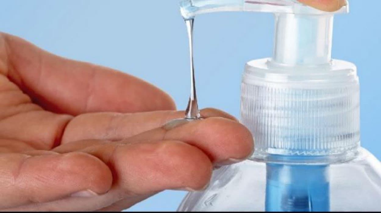 Fight against Coronavirus : पतंजलि और गोदरेज समेत FMCG कंपनियों ने हैंड सैनेटाइजर, लिक्विड हैंडवाश और साबुन के घटाए दाम