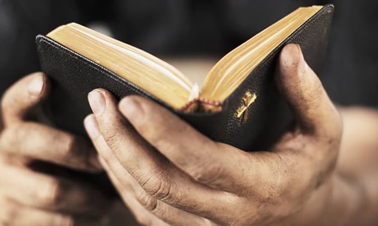 Christmas Day 2020: दोबारा शादी से लेकर शराब पीने तक ईसाई धर्म में है कई कड़े नियम