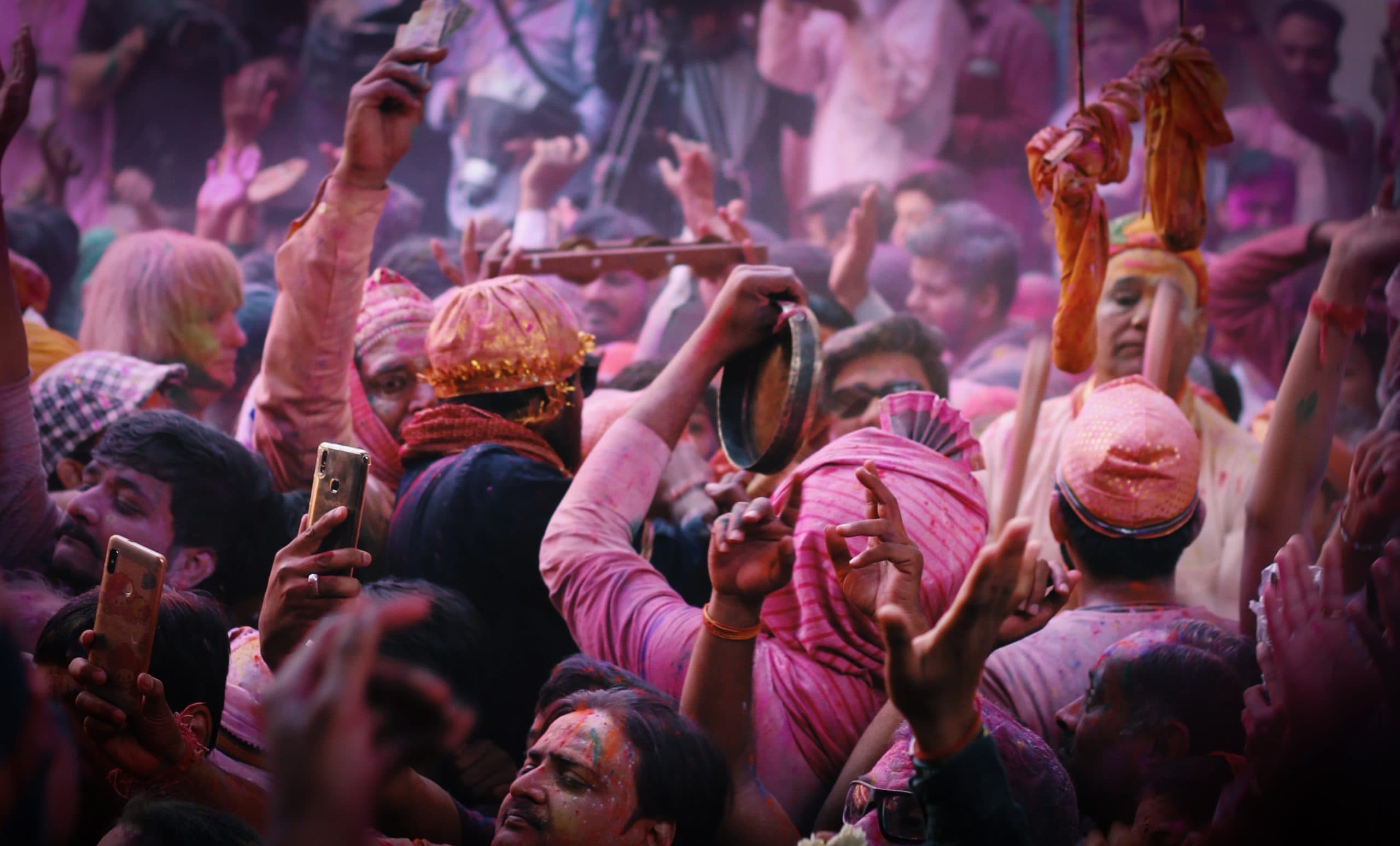 Happy Holi 2021: देश के विभिन्न हिस्सों में अलग-अलग नाम से जानी जाती है होली, कहीं ब्रज की, कहीं लठमार तो कहीं धुलंडी, रंग पंचमी, होरी, भगोरिया, फगुआ समेत अन्य