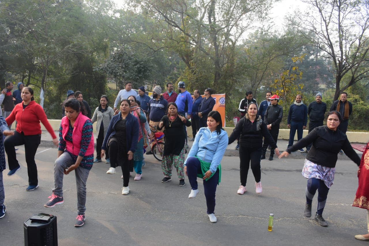 Jharkhand News: बोकारो के Happy Street पर दिखा अध्यात्म, देशभक्ति और कला का संगम, देखें तस्वीर