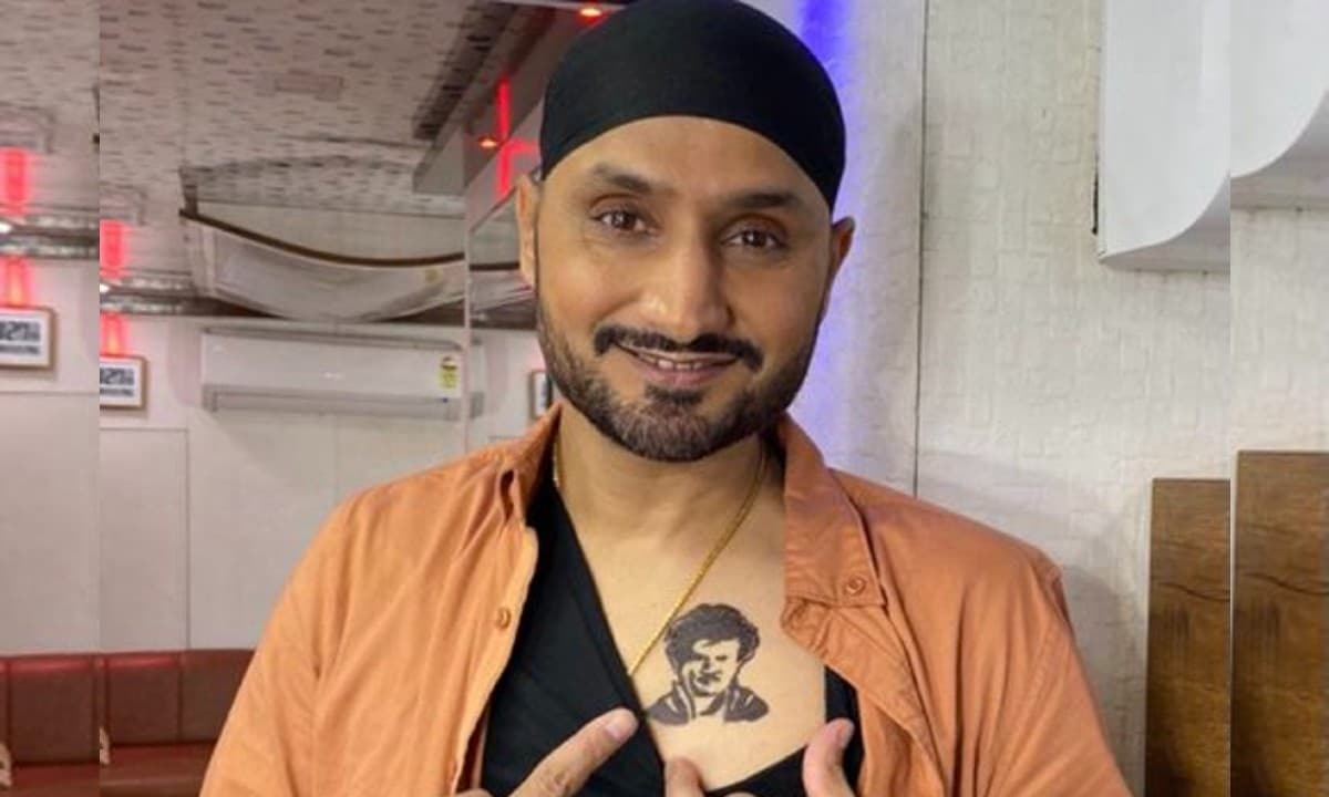हरभजन सिंह के दिल में बसते हैं सुपर स्टार रजनीकांत, क्रिकेटर ने जन्मदिन पर दिया खास उपहार