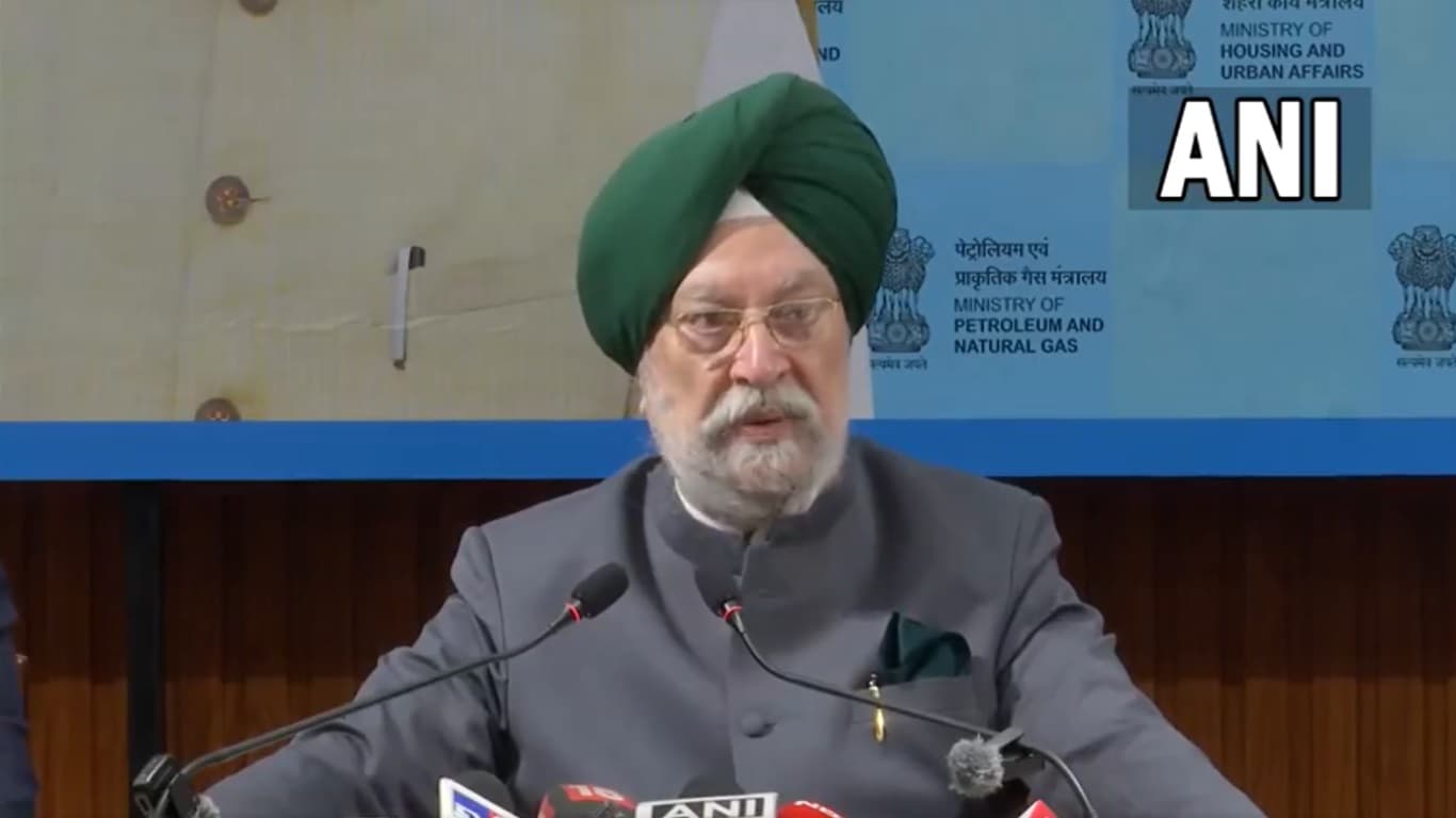 Fact Check: 6 से 10 रुपये तक कम हो सकते हैं पेट्रोल-डीजल के दाम? केंद्र सरकार ने बताया क्या है सच