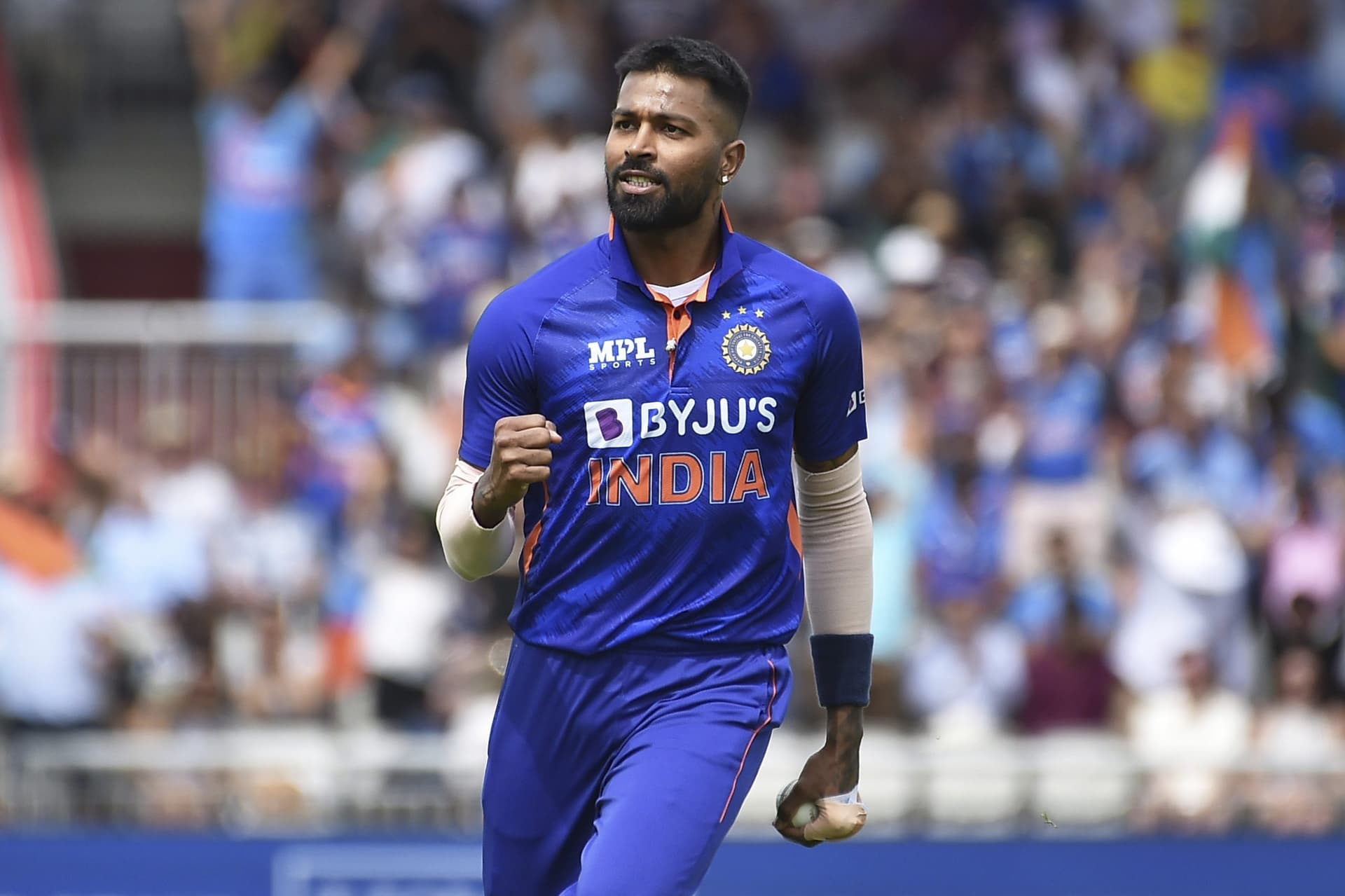 ASIA CUP 2022: रवि शास्त्री ने इस ऑलराउंडर की जमकर की तारीफ, कहा- टीम इंडिया को खल रही थी कमी