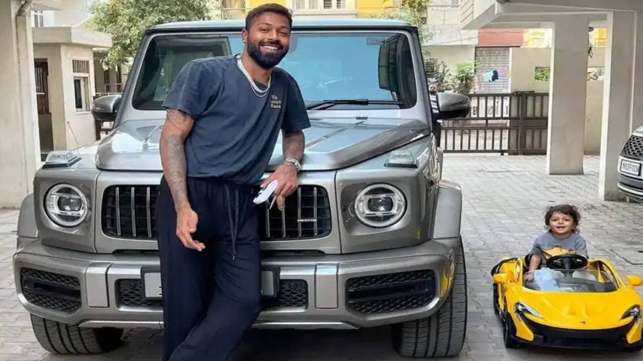 Explainer: एमएस धोनी ही नहीं हार्दिक पांड्या भी हैं कारों के शौकीन, जानें कितनी गाड़ियों मालिक हैं ये क्रिकेटर