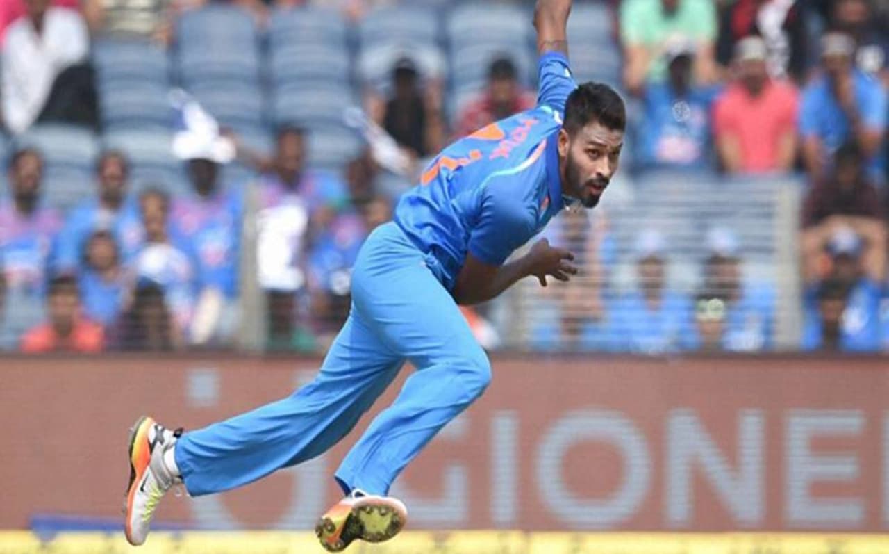 हार्दिक पांड्या गेंदबाजी नहीं कर रहे हैं तो क्या उन्हें ऑलराउंडर कह सकते हैं? कपिल देव ने उठाए सवाल