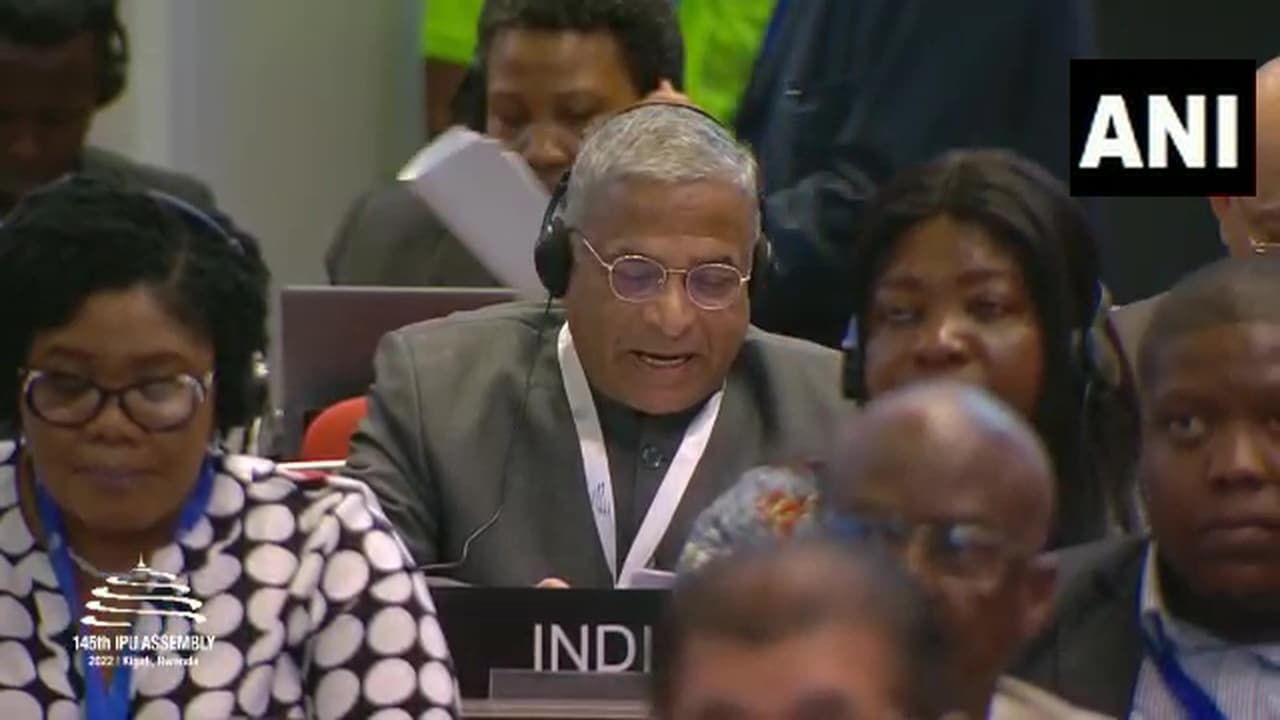 कश्मीर मुद्दे पर हरिवंश ने पाकिस्तान को जमकर लताड़ा, रवांडा में बोले - आतंकी ढांचों को तुरंत ध्वस्त करे