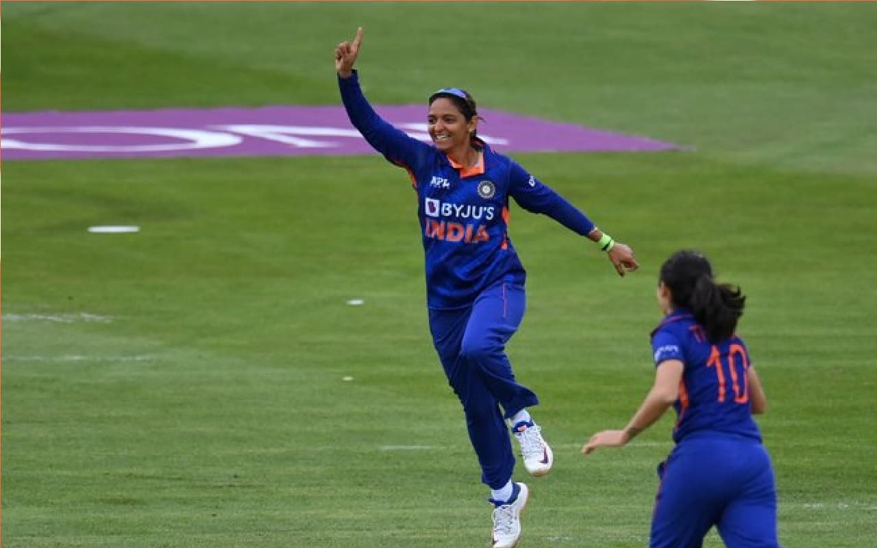 IND vs AUS: हरमनप्रीत कौर ने विराट कोहली का रिकॉर्ड तोड़ा, टी20 में ऐसा करने वाली पहली भारतीय कप्तान बनीं