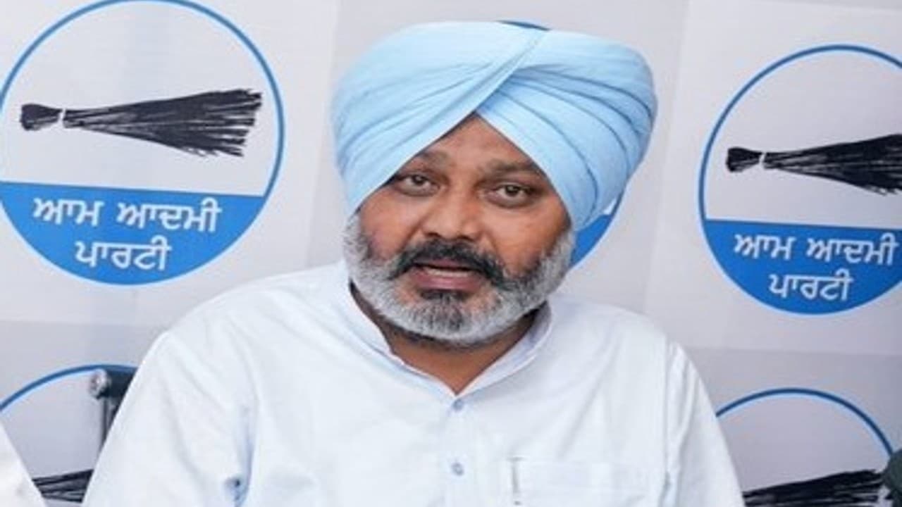 पंजाब में AAP एमएलए को खरीदने के आरोप में BJP के खिलाफ FIR दर्ज, सरकार गिराने का है मामला