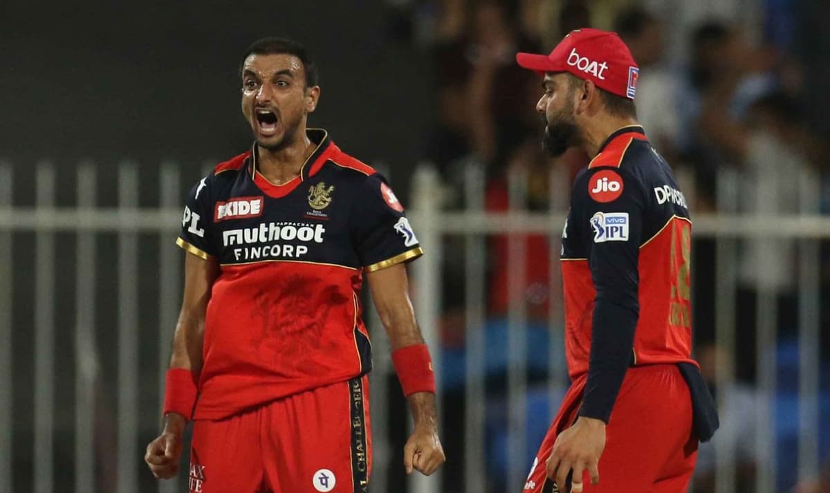 IPL 2021: फाइनल में नहीं पहुंच पायी टीम, फिर भी विराट के इस खिलाड़ी को मिलेगा पर्पल कैप, कोई नहीं है आसपास