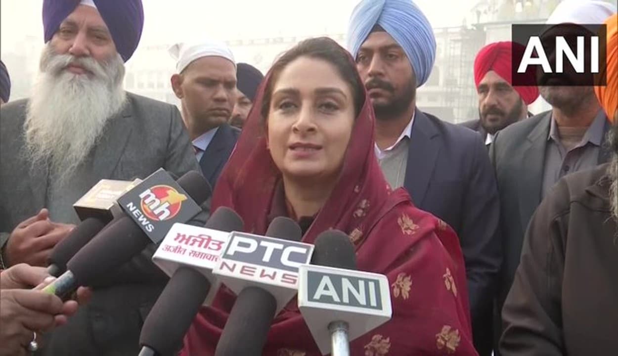हरसिमरत कौर ने चन्नी के बाद केजरीवाल पर किया हमला, कहा – जहां चुनाव होता है वहां झूठे वादे करने पहुंच जाते हैं