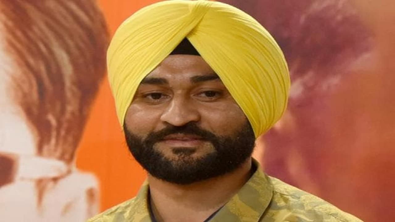 Sandeep Singh Case: खाप महापंचायत ने किया महिला कोच का समर्थन, हरियाणा के मंत्री को गिरफ्तार करने की मांग