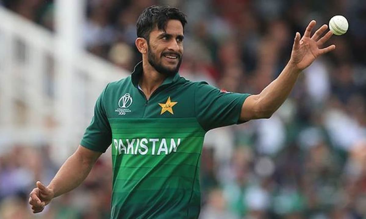 Bangladesh vs Pakistan, 1st Test: हसन अली ने 5 विकेट चटकाकर की इमरान खान और वसीम अकरम की बराबरी Bangladesh vs Pakistan, 1st Test: हसन अली ने 5 विकेट चटकाकर की इमरान खान और वसीम अकरम की बराबरी