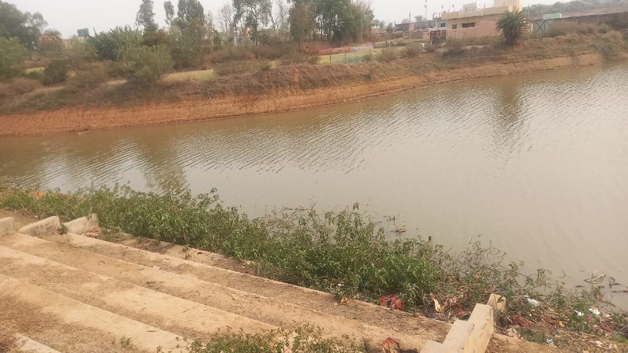 हजारीबाग में बड़ा हादसा, गदोखर तालाब में नहाने गये 5 बच्चे एक-दूसरे को बचाने के क्रम में डूबे