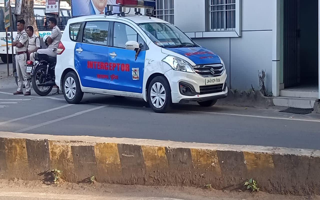 झारखंड : 3 लाख की आबादी पर मात्र 19 ट्रैफिक पुलिसकर्मी, हजारीबाग में जाम से कैसे मिलेगी निजात?