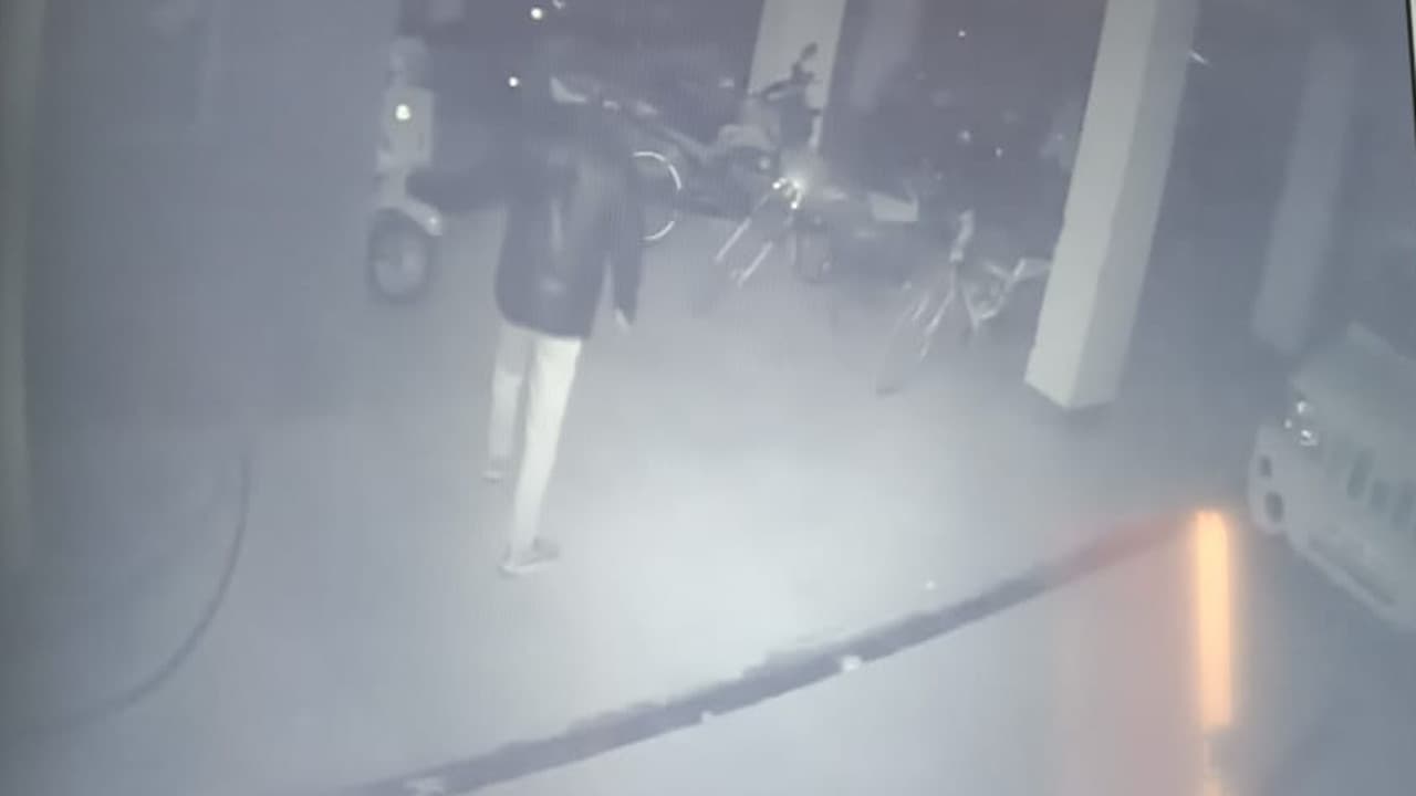 Bareilly News: डिप्टी केन कमिश्नर के बंद पड़े मकान में लाखों की चोरी, फेमिली लेकर गए थे लखनऊ, CCTV देगा सुराग