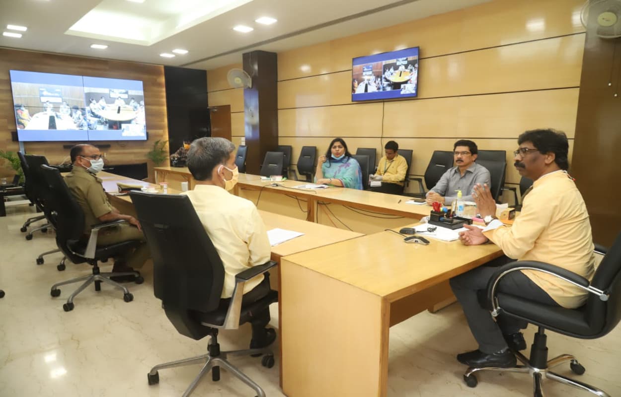 Sawan 2020 : श्रावणी मेला को लेकर सीएम हेमंत ने देवघर और दुमका डीसी से की बात, कहा- कोरोना संक्रमण के कारण आयोजन संभव नहीं