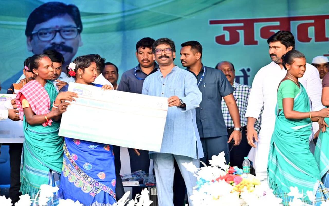 सीएम हेमंत सोरेन 12 अक्टूबर को गिरिडीह से करेंगे 'आपकी योजना, आपकी सरकार, आपके द्वार' कार्यक्रम की शुरुआत