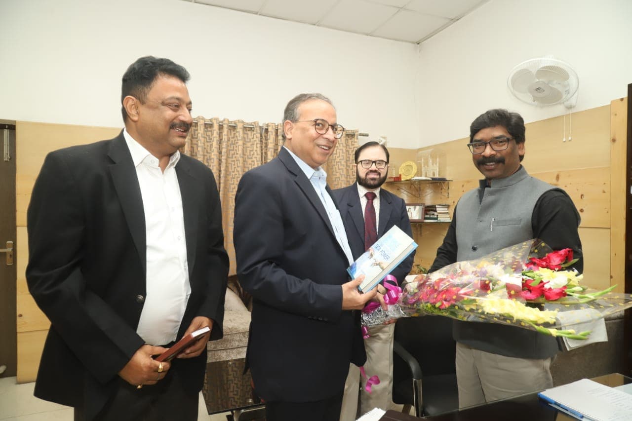 TATA Power सुधारेगी झारखंड की बिजली व्यवस्था, हेमंत सोरेन से मिले कंपनी के CMD प्रवीर सिन्हा