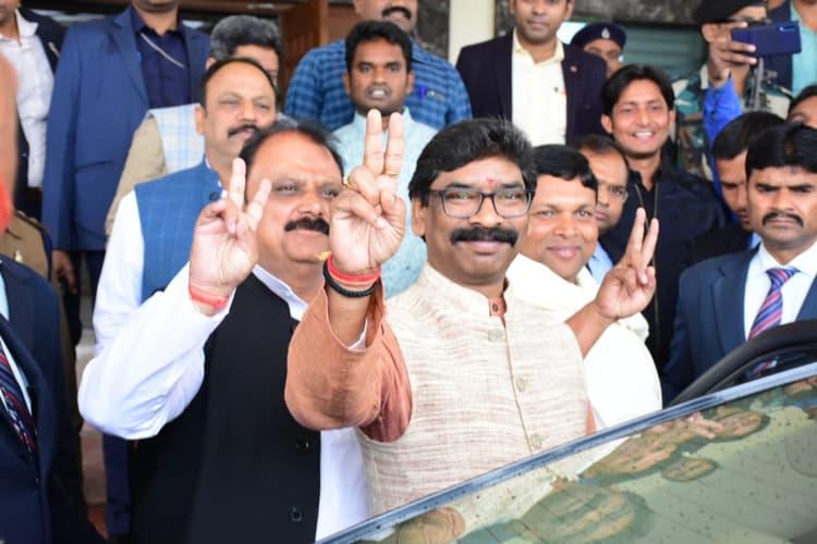 Political Crisis in MP पर बोले झारखंड के CM हेमंत : भाजपा का चाल, चरित्र और चेहरा सामने आया