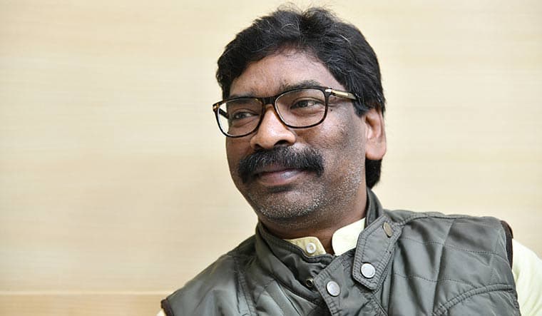 वृद्ध बंदियों के लिए पेंशन योजना, अधिकारियों को पॉलिसी बनाने का सीएम हेमंत ने दिया निर्देश