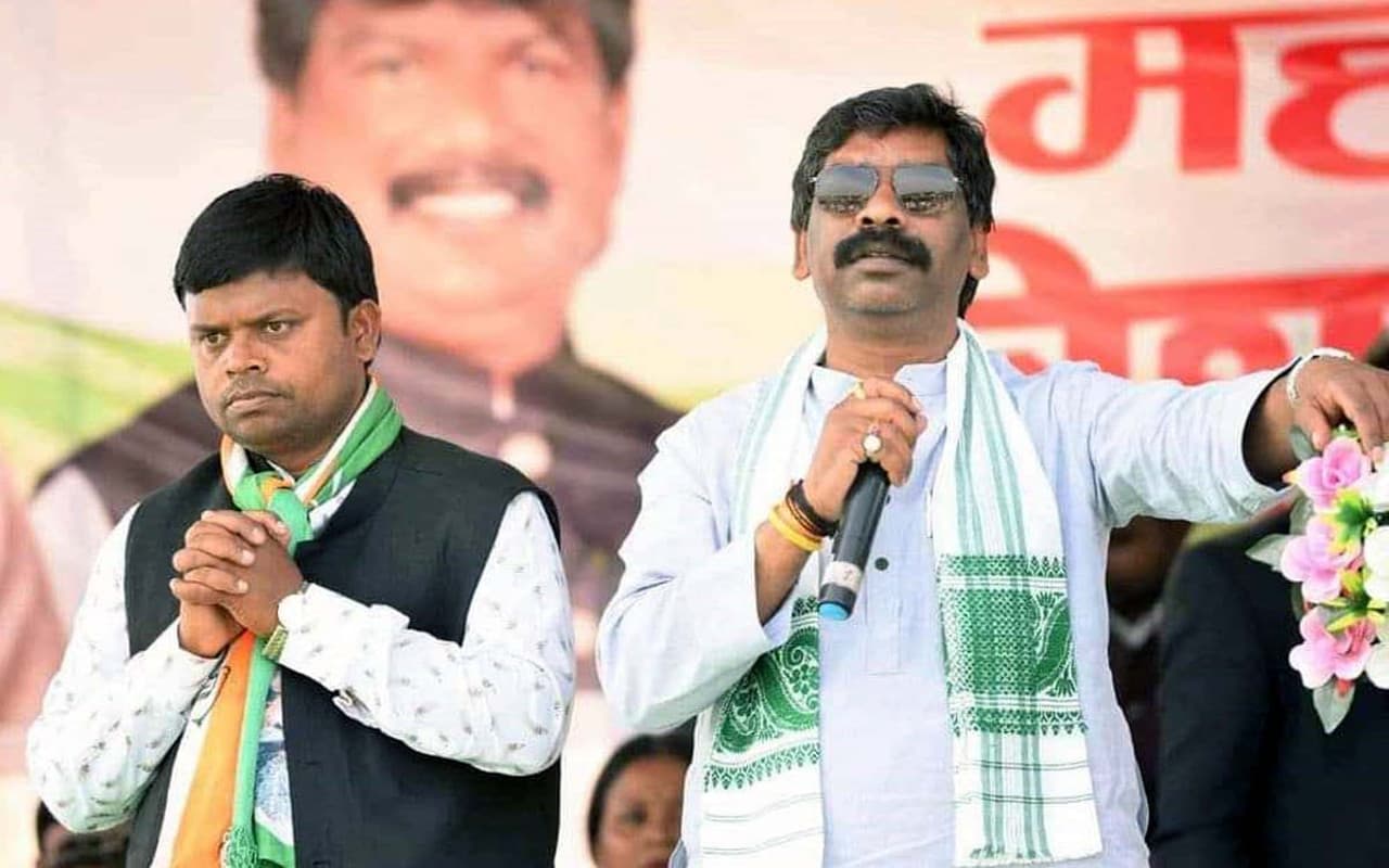 रामगढ़ उपचुनाव : चुनावी सभा में जमकर बरसे सीएम हेमंत सोरेन, कहा- विपक्ष ने वोट का रेट किया तय