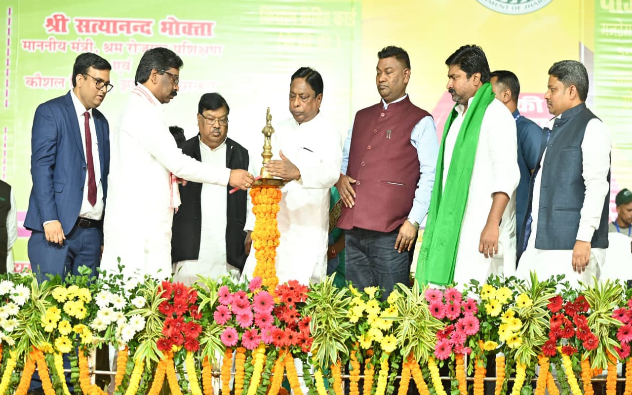 Higher Education के लिए झारखंड सरकार छात्रों को देगी 15 लाख की सहायता राशि, CM हेमंत सोरेन ने की घोषणा