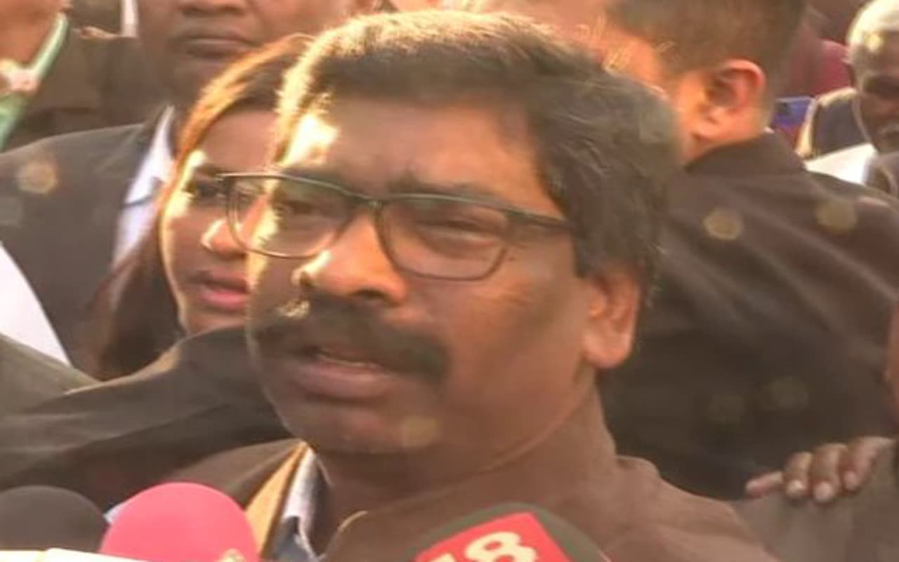 सम्मेद शिखर विवाद : CM हेमंत साेरेन ने केंद्र को लिखा पत्र, अधिसूचना के तहत लें उचित निर्णय