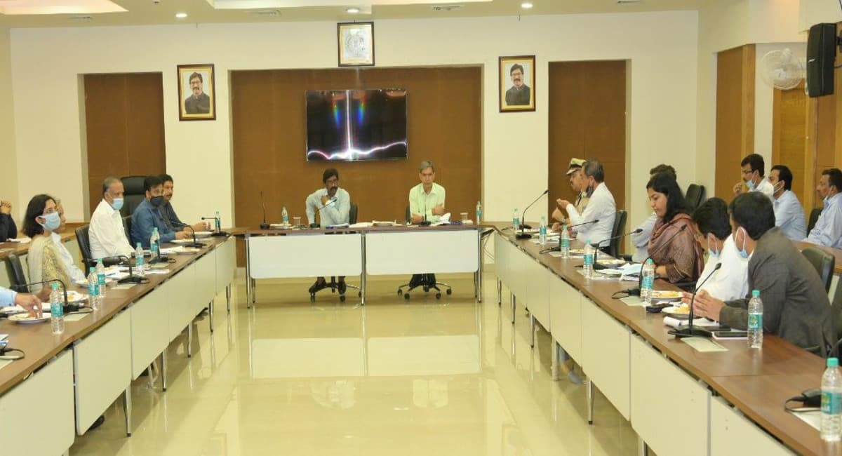 झारखंड में नियुक्ति नियमावली की अड़चनें जल्द होंगी दूर, CM हेमंत बोले-ग्राम पंचायत स्तर पर शिविर का करें आयोजन