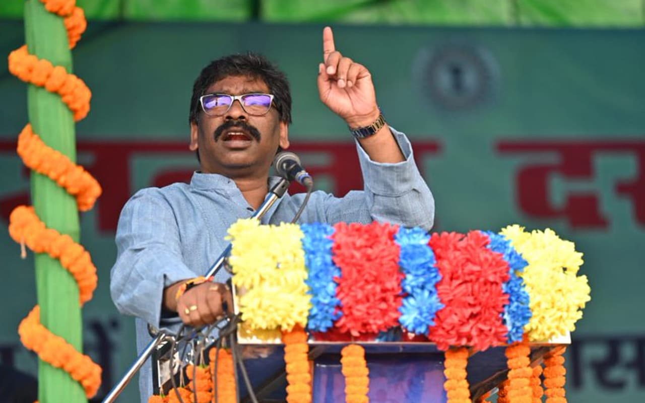 डुमरी उपचुनाव: सीएम हेमंत सोरेन की बोकारो में चुनावी सभा, गिरिडीह में आईजी करेंगे सुरक्षा की समीक्षा