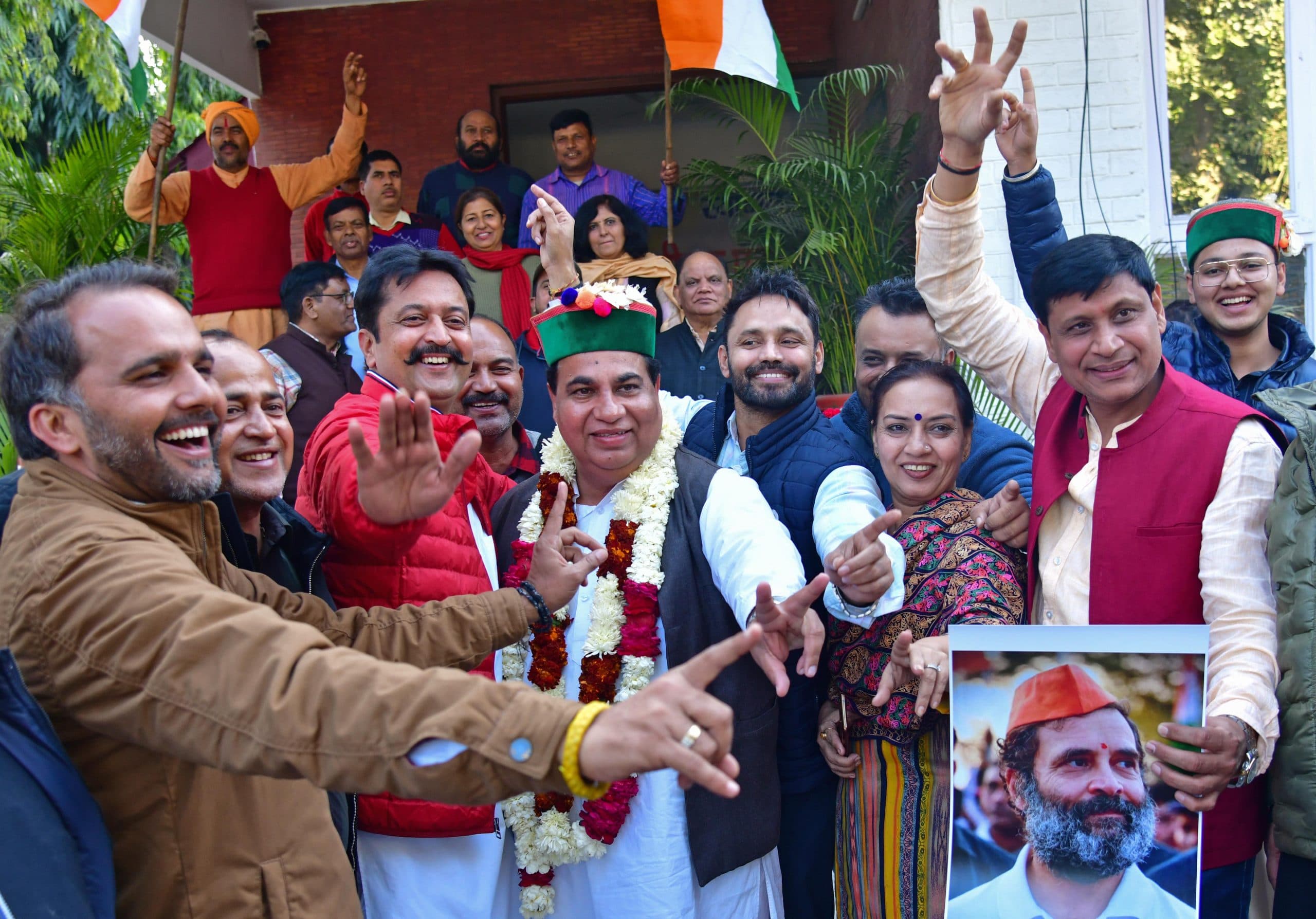 Himachal Election Result : पीएम मोदी ने जिस बागी को किया फोन, क्या हुआ उसका चुनाव परिणाम जानें