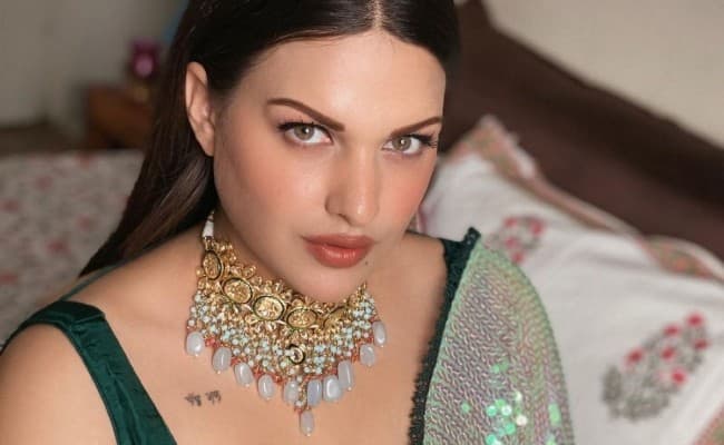 आसिम रियाज और हिमांशी खुराना ने कर ली सगाई? अब एक्ट्रेस ने तोड़ी चुप्पी