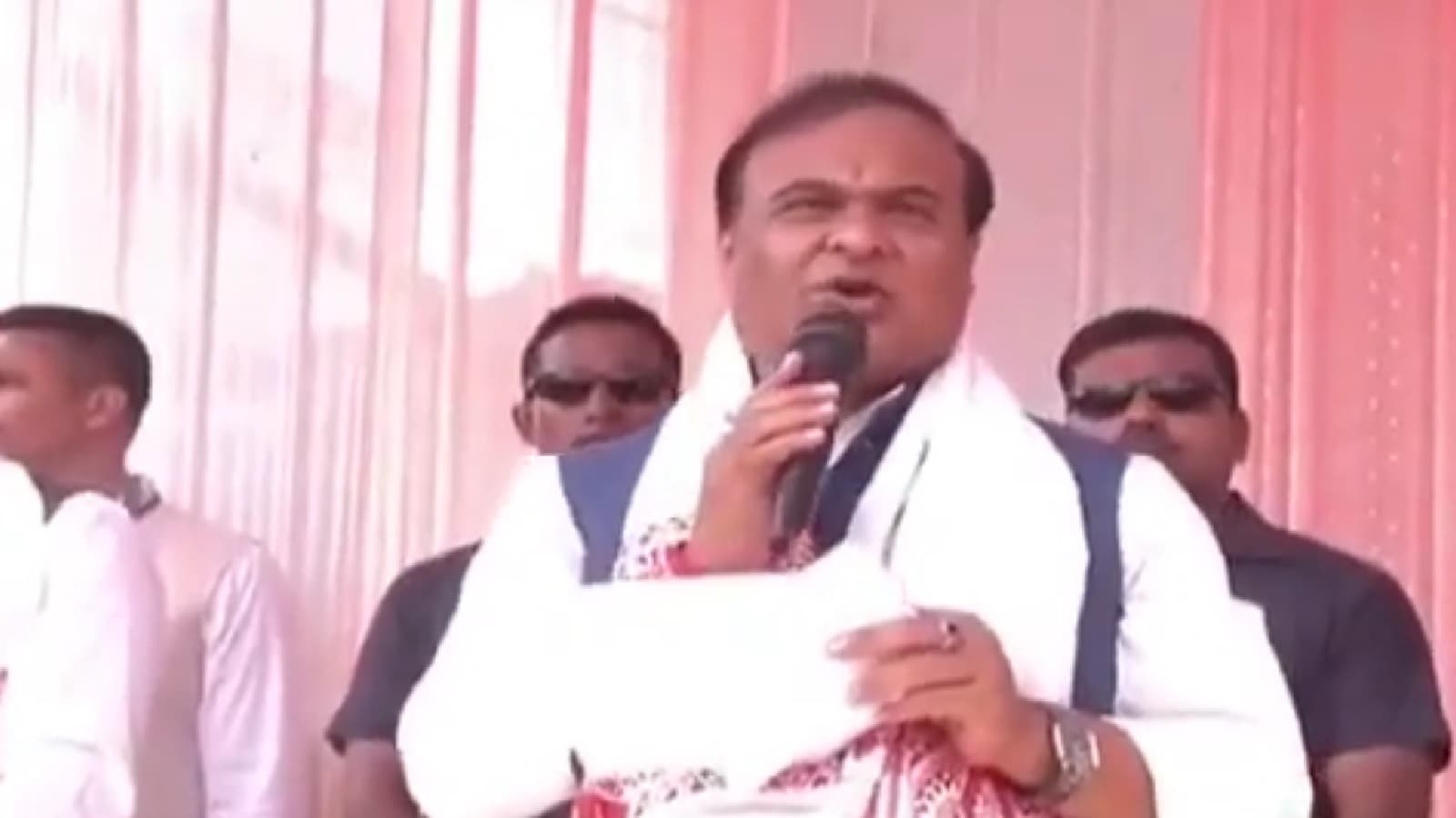 हिमंत बिस्वा सरमा ने राहुल गांधी को कोर्ट में देख लेने की धमकी दी, अदाणी वाले ट्वीट पर बवाल