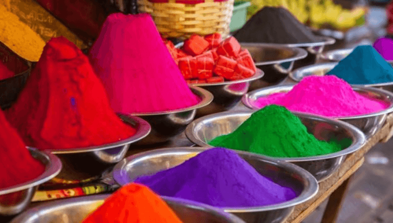 होली के रंग में कोरोना का भंग, दिल्ली, यूपी, झारखंड समेत कई राज्यों में सख्त लॉकडाउन, जानिए कहां क्या है नियम