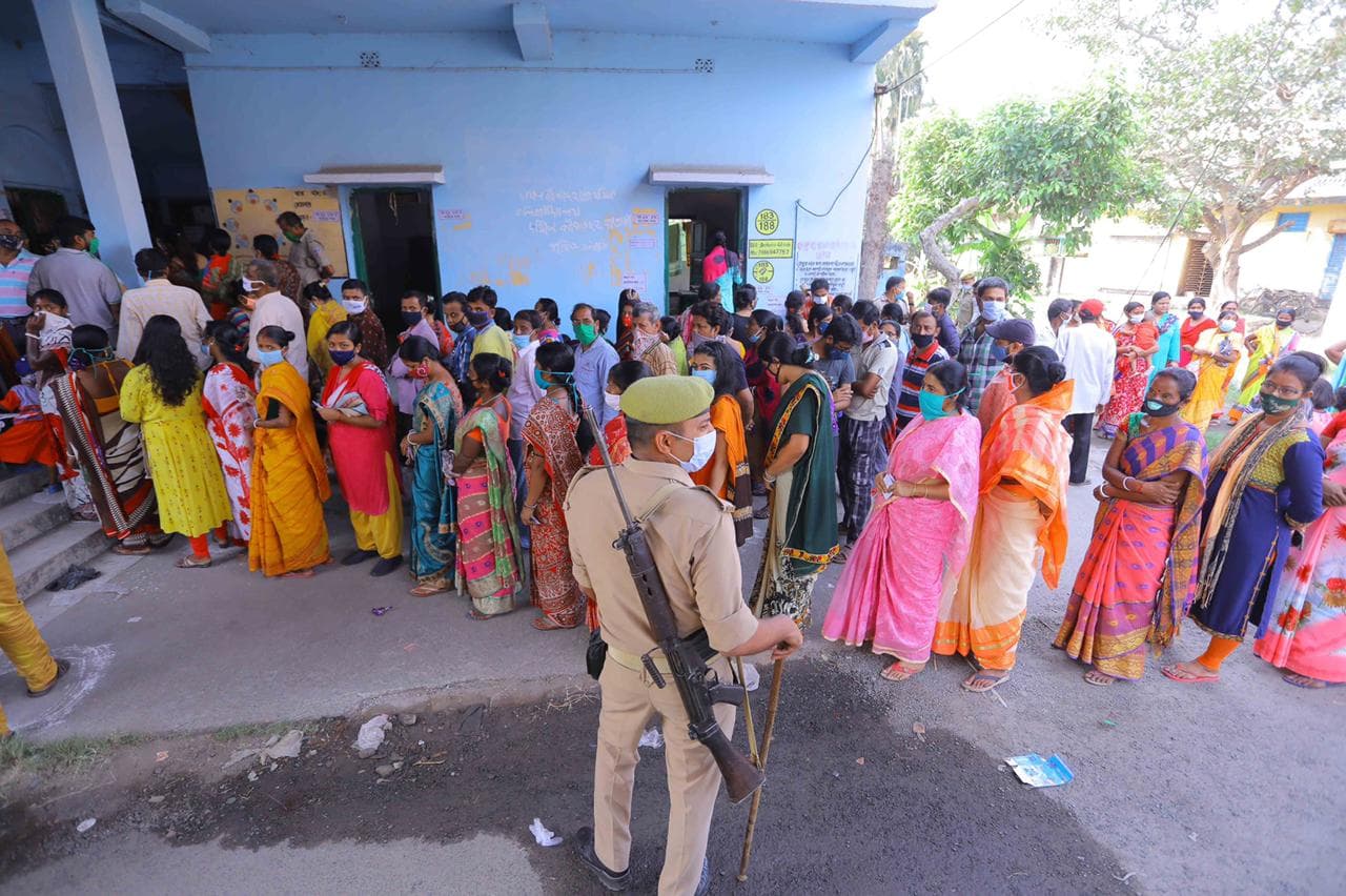बंगाल चुनाव 2021 Phase 3 Voting: तीन जिलों की 31 सीटों पर करीब 80 फीसदी मतदान, चौथे चरण की वोटिंग 10 अप्रैल को