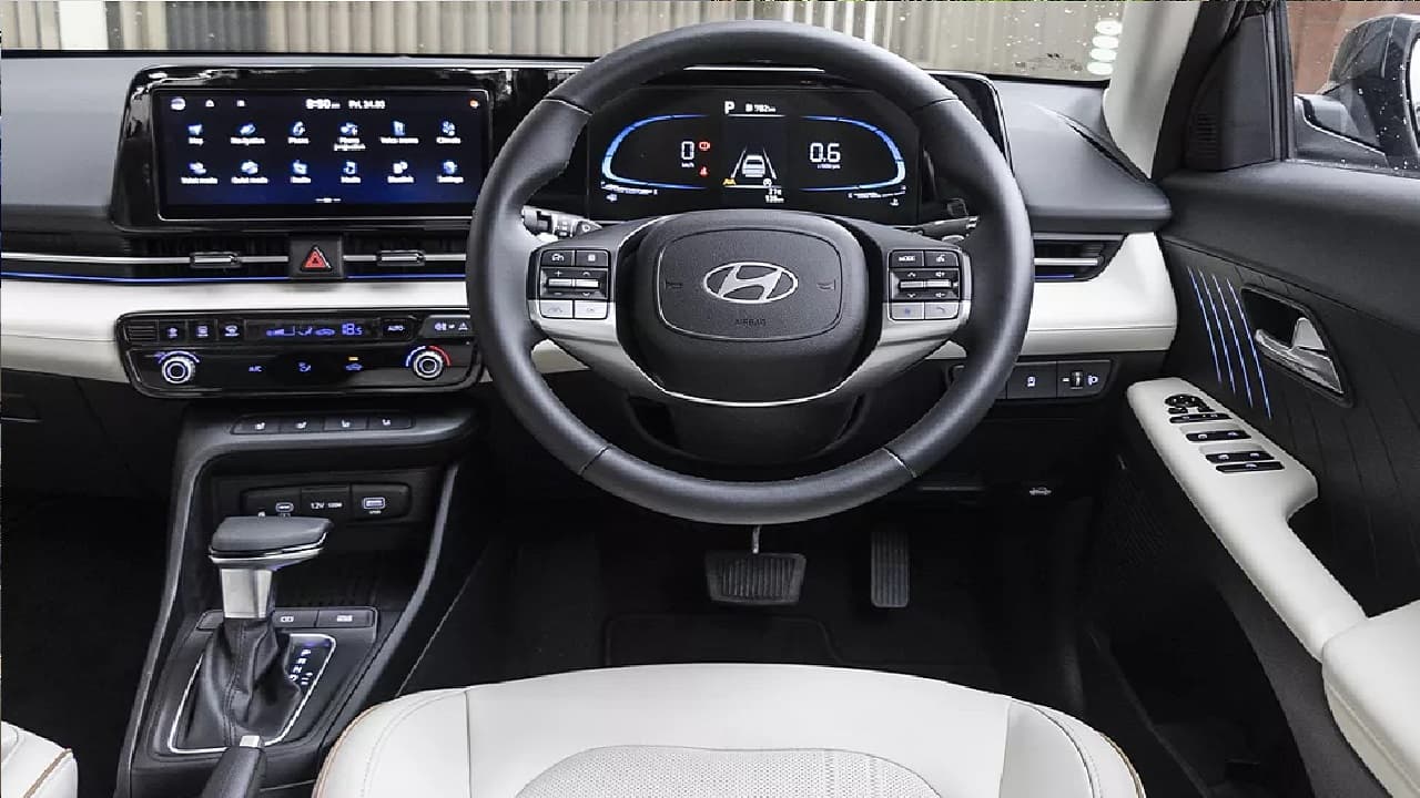 Hyundai Verna पर अब भी मिल रहा तगड़ा डिस्काउंट, 6 एयरबैग और 5-स्टार रेटिंग के साथ सेफ्टी भरपूर