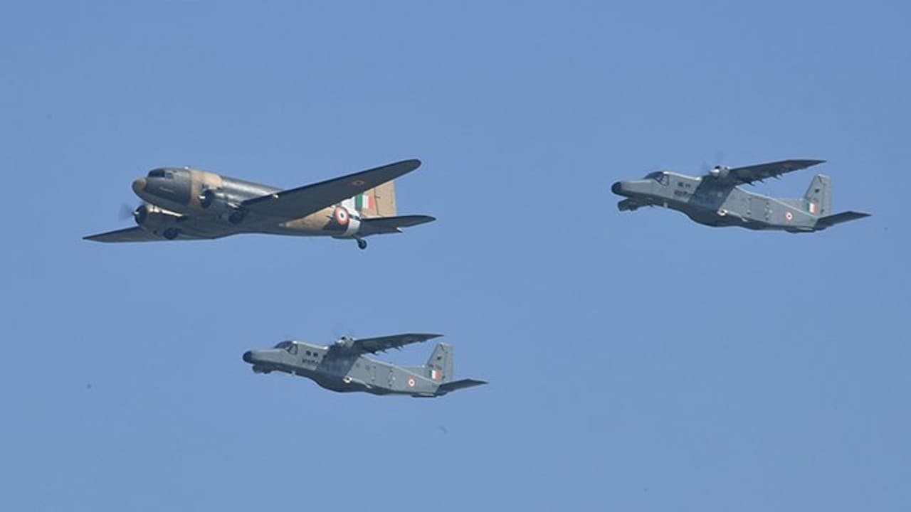 IAF ने पूर्वोत्तर क्षेत्र में LAC पर किया अभ्यास, 36 राफेल विमानों में से आखिरी फाइटर भी सेना में शामिल