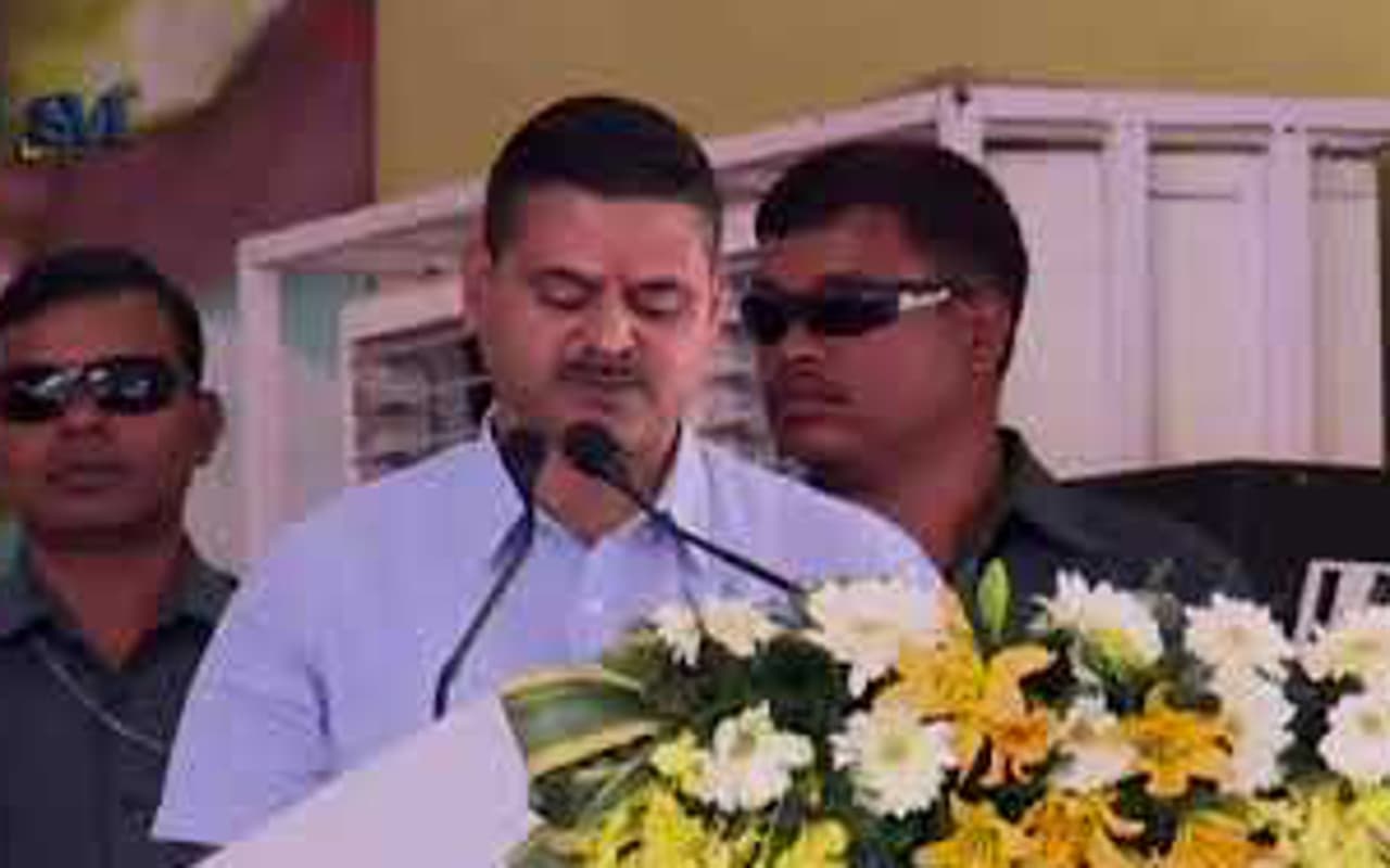 IAS Transfer Posting: मुख्यमंत्री चंपाई सोरेन के प्रधान सचिव विनय चौबे का तबादला, अविनाश कुमार बने सीएम के अपर मुख्य सचिव