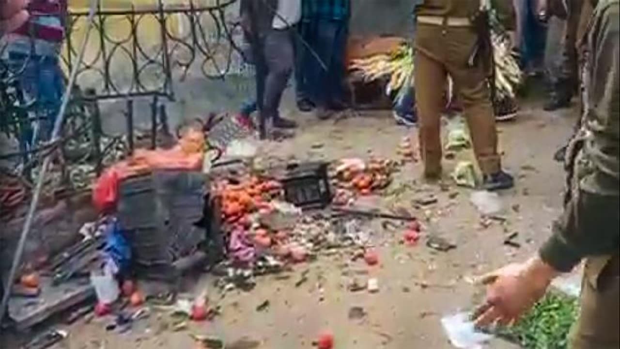 Jammu Kashmir: उधमपुर बम विस्फोट मामले में पुलिस को मिली बड़ी कामयाबी, लश्कर के एक आतंकी समेत 3 गिरफ्तार