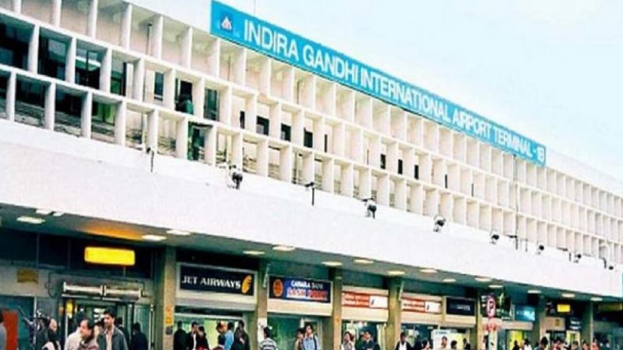 Delhi Airport: आईजीआई एयरपोर्ट का चौथा रनवे बनकर तैयार, विमानों की आवाजाही में सामने रही ये समस्या