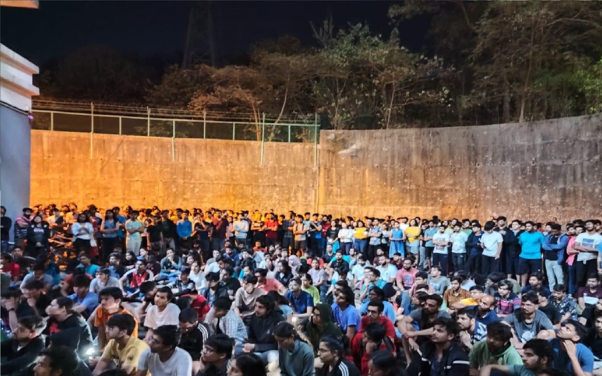 आईआईटी बॉम्बे के छात्र ने हॉस्टल की सातवीं मंजिल से कूद कर दी जान, जातिगत भेदभाव का लग रहा आरोप