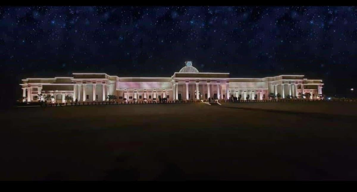 आईआईटी के छात्रों पर बरसा पैसा, प्लेसमेंट के पहले दिन अधिकतम 2.15 करोड़ रुपये का पैकेज मिला