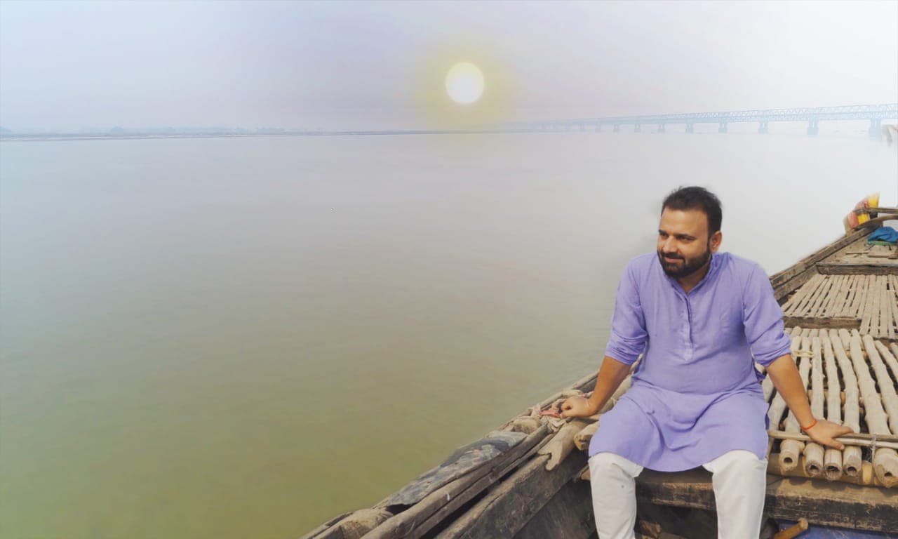 Chhath Puja 2020 : निलोत्पल मृणाल का छठ स्पेशल गीत 'जगमग करे ई संसार', देखिए VIDEO