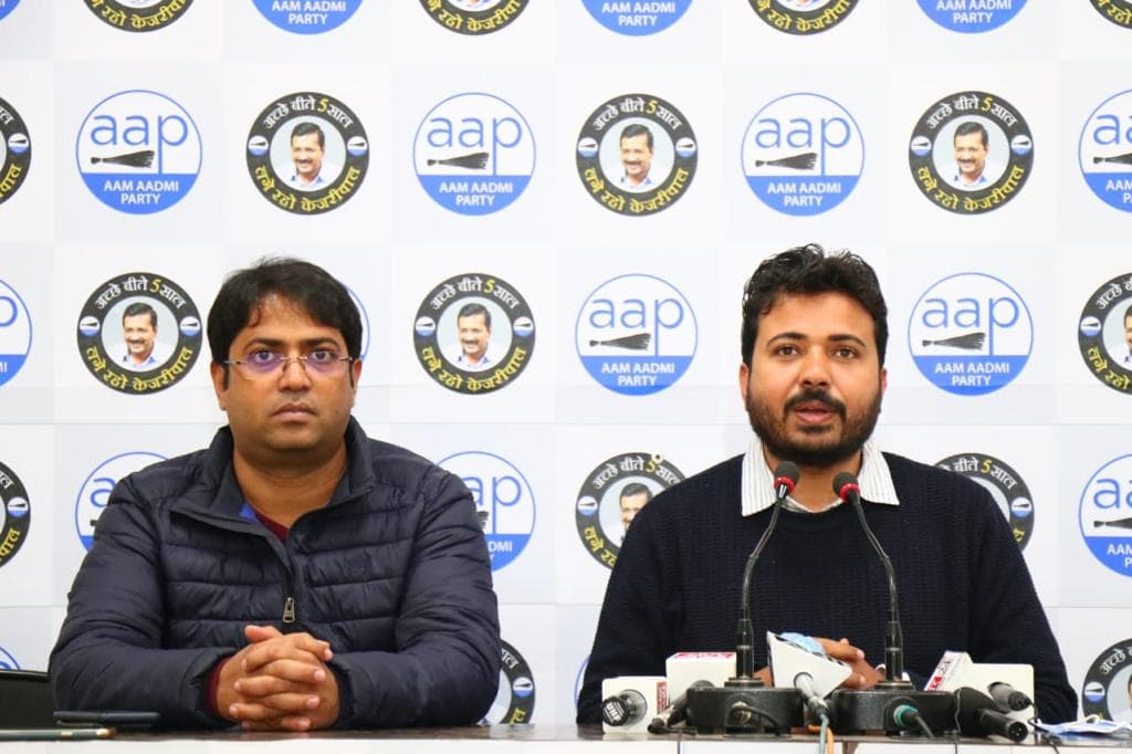 AAP ने भाजपा दिल्ली इकाई को बताया भ्रष्ट, कहा – इसलिए एमसीडी को मोदी सरकार ने बजट में नहीं दिया पैसा