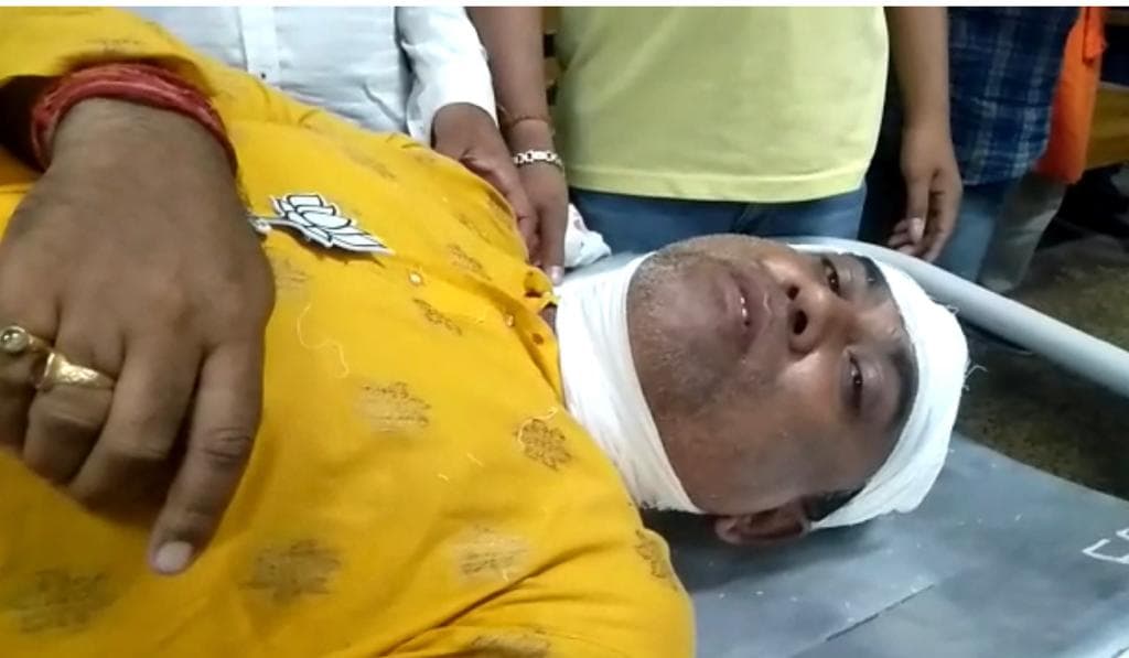 मालदा में बीजेपी उम्मीदवार पर हमला, गर्दन में लगी गोली, गंभीर हालत में अस्पताल में चल रहा इलाज