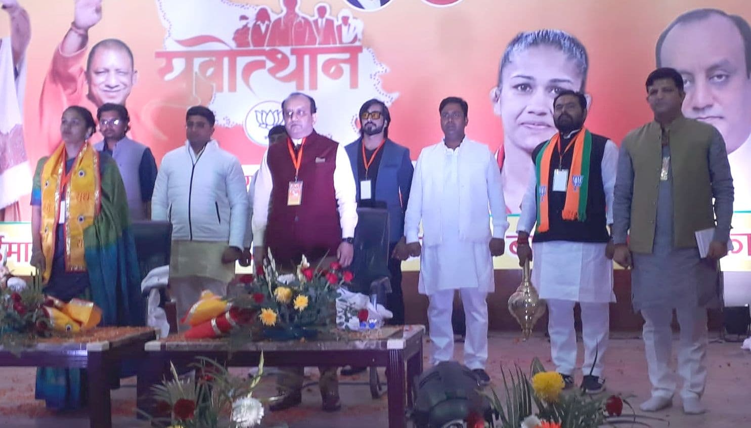 प्रियंका गांधी के ‘लड़की हूं, लड़ सकती हूं’ स्लोगन पर बबीता फोगाट का सवाल- आपको सच जानने में 50 साल लगे ?