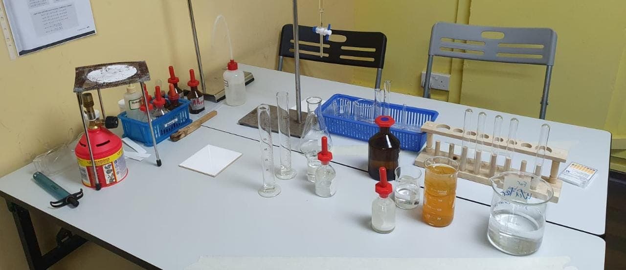 Aligarh News: हर स्टूडेंट के प्रैक्टिकल की हो रही रिकॉर्डिंग, सीसीटीवी कैमरे के जरिये की जा रही निगरानी