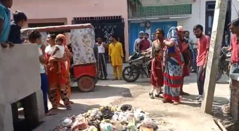 बरेली में कूड़े के ढेर में मिला नवजात शिशु का शव, सीसीटीवी से तलाशे जा रहे हैं आरोपी