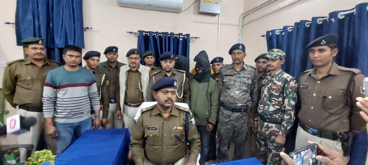 Bihar: लखीसराय में मोबाइल ने खोला राज, चोरी की गई 9 बाइक के साथ गिरोह के 3 चोर धराए